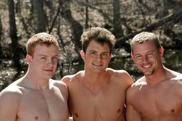 Southern Strokes gay sex threesome