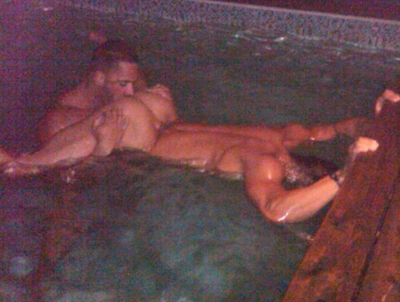 580px x 437px - Erik Rhodes Rims His Hot Boyfriend in A Pool on Fire Island