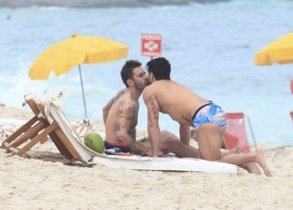 Kissing In Beach - Marc Jacobs and Porn Star Harry Louis Kissing on Ipanema Beach