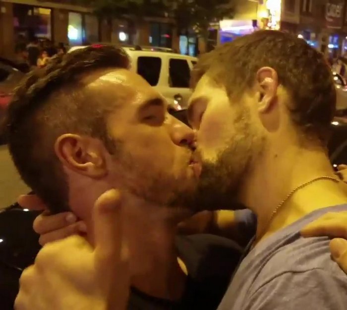 Porn Stars Kissing - Cute! Gay Porn Stars Griffin Barrows & Alex Mecum Share ...