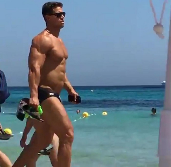 700px x 687px - Fan Took Video of Kris Evans Walking Down A Beach in Ibiza