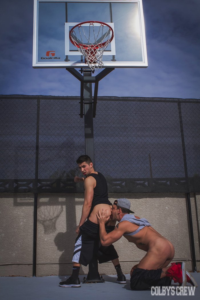 700px x 1050px - Basketball-Theme Gay Porn with Joey D & Brett Dylan
