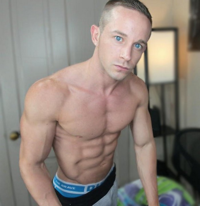 700px x 720px - Cameron Dalile: Hot Chaturbate Webcam Hunk Shoots His Gay ...