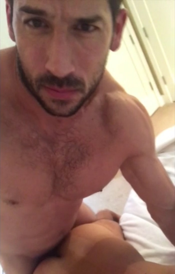 Italian Male Porn Stars - Gay Porn Star Leo Giamani Fucks Hung Italian Stud In His ...