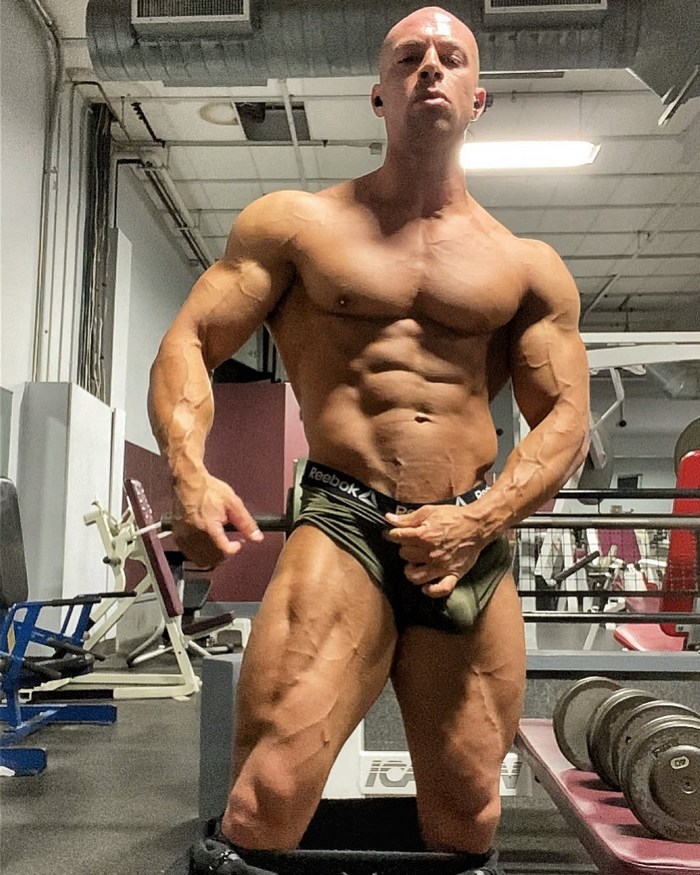 Sean Costin: Hot Gay Porn Star / Bodybuilder Is Back On ...